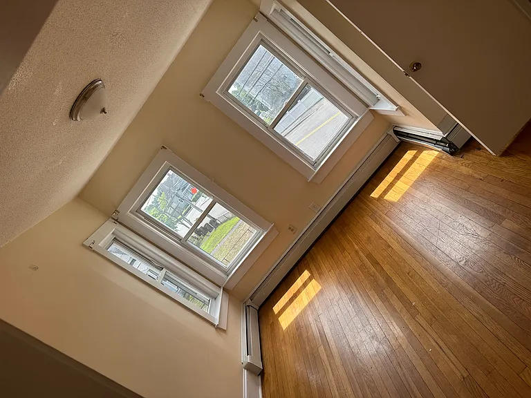 333 Washington St #2 — Photo 6