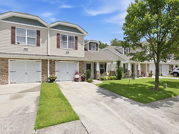 3rd image of 4215 Arbor Green Way