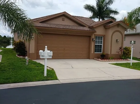 10721 Pearl Bay Cir, Estero, FL 33928