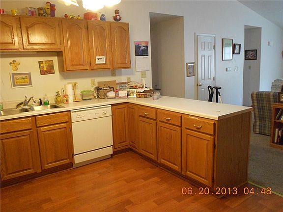 4th image of 1016 E Market St #1018