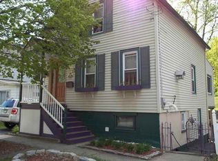 937 6th St, Rensselaer, NY 12144