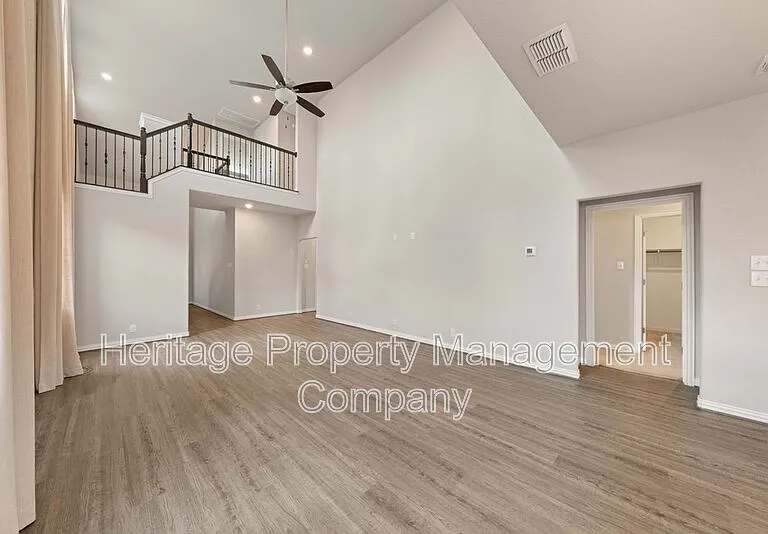2080 Cowan Dr — Photo 9