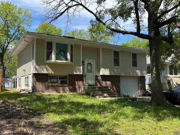2034 W 8th Ave, Emporia, KS 66801