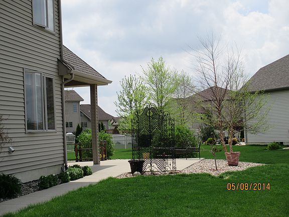 3rd image of 9303 94th Ct