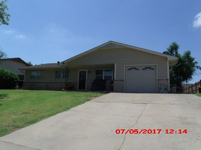 2nd image of 2817 Osage Dr