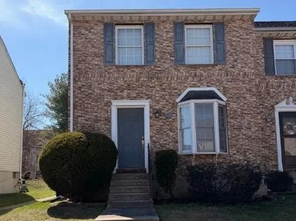 309 Goldsmith Ln, Newark, DE 19702