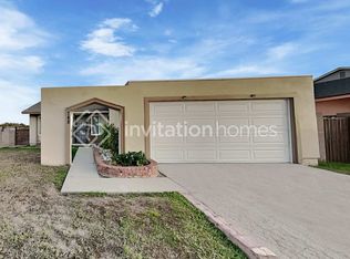 748 E Turmont St, Carson, CA 90746