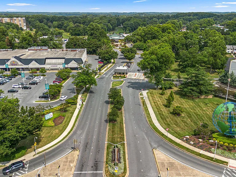 3005 S Leisure World Blvd #211 — Photo 32