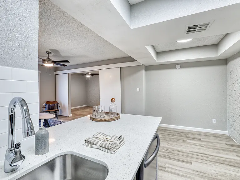 Senara Apartments — Photo 13