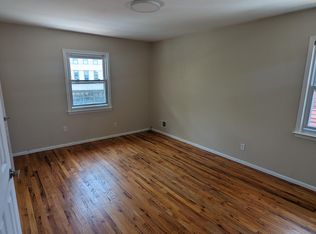 5715 223rd St, Oakland Gardens, NY 11364