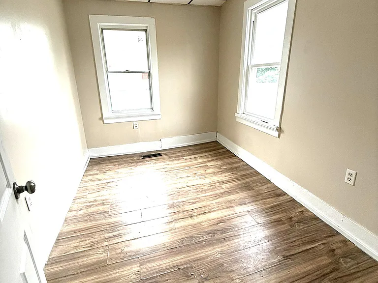 37 Green St — Photo 7