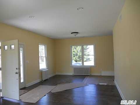 4th image of 353 S Lenox Ave