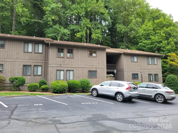 49 Lake Dr APT M7, Hendersonville, NC 28739