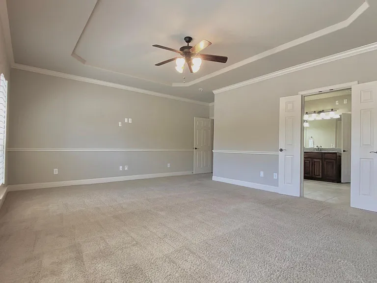 3052 Aerial Dr — Photo 10