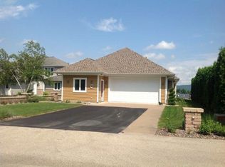 286 N Marina Dr, Brownsville, MN 55919