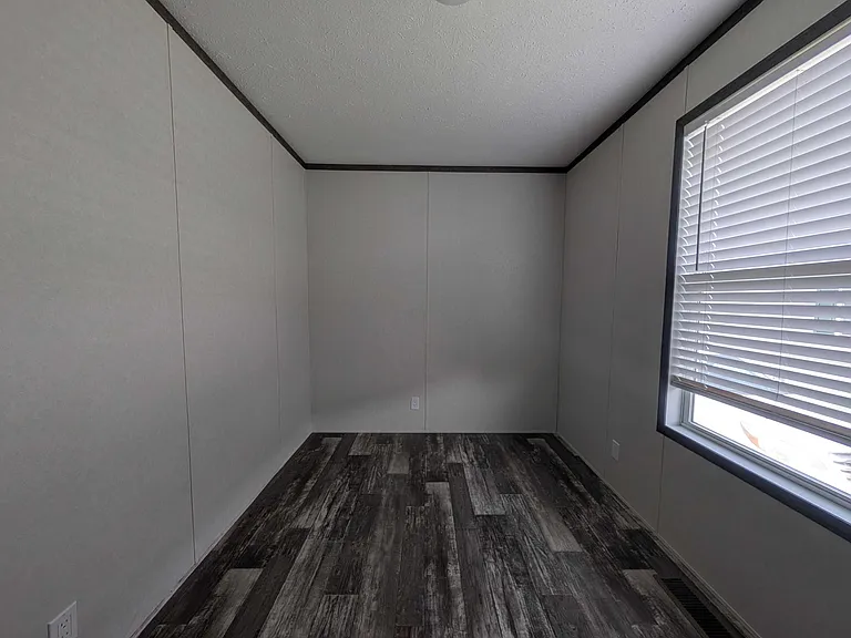 38000 Le Chateau Blvd #491 — Photo 14