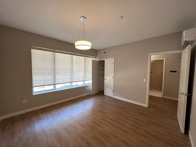 HIGHPOINT Clarendon Hills — Photo 43