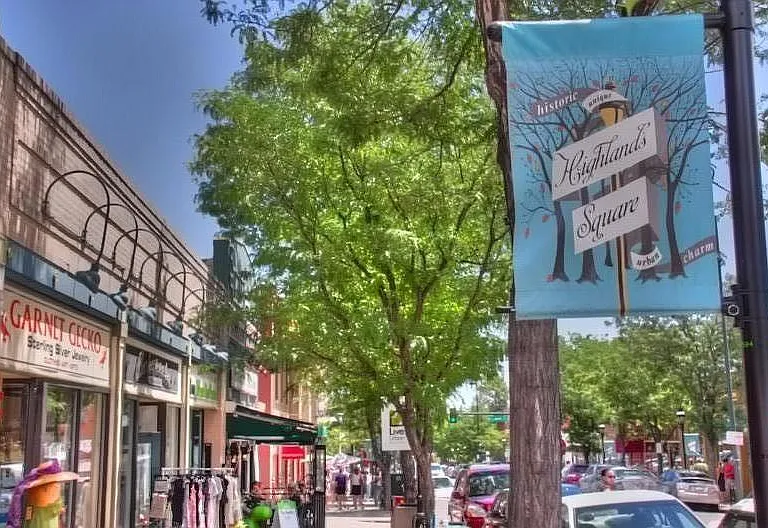 Quick 8 minute walk down to Highlands Square (32nd Street)