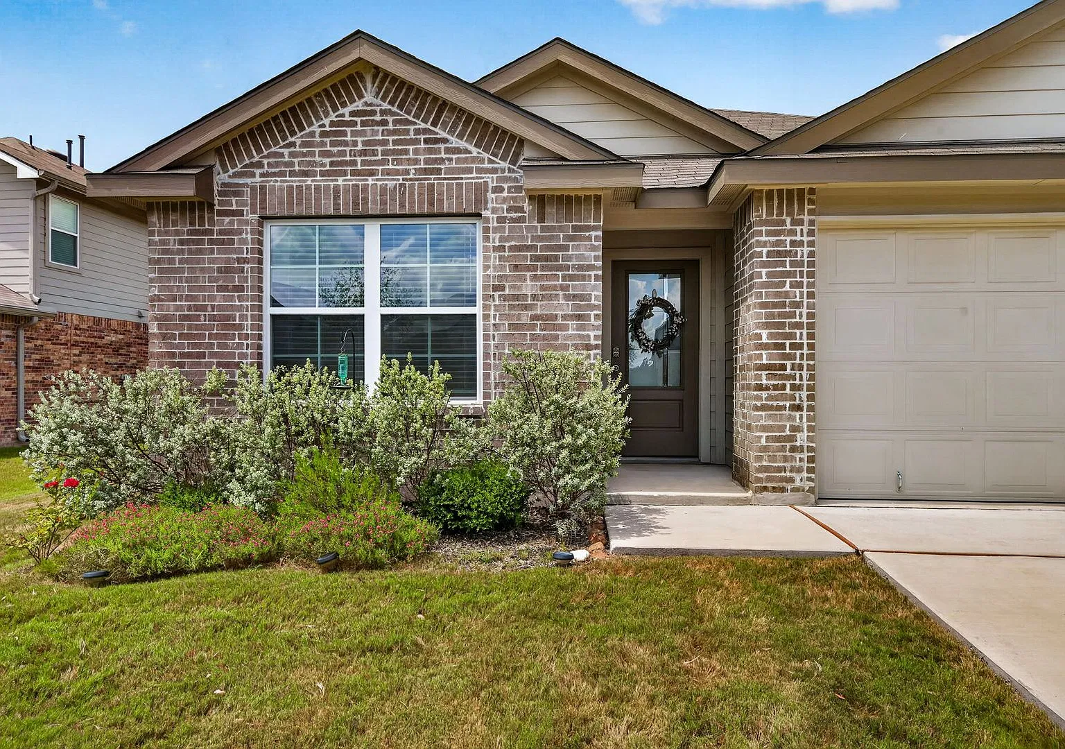 Beautiful 4-Bedroom Home in Steel Creek - Realtor Commission: $500 — Photo 3