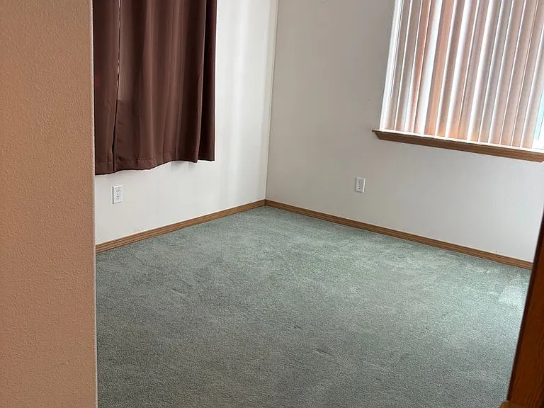183 E Roosevelt St — Photo 28
