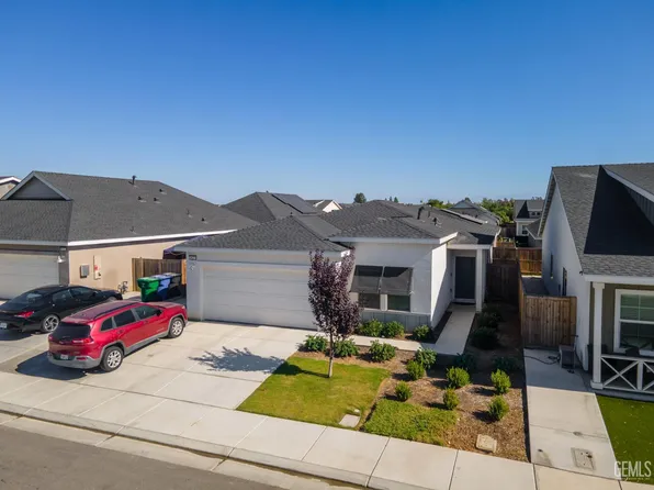 9627 Maple Terrace Ln, Shafter, CA 93263