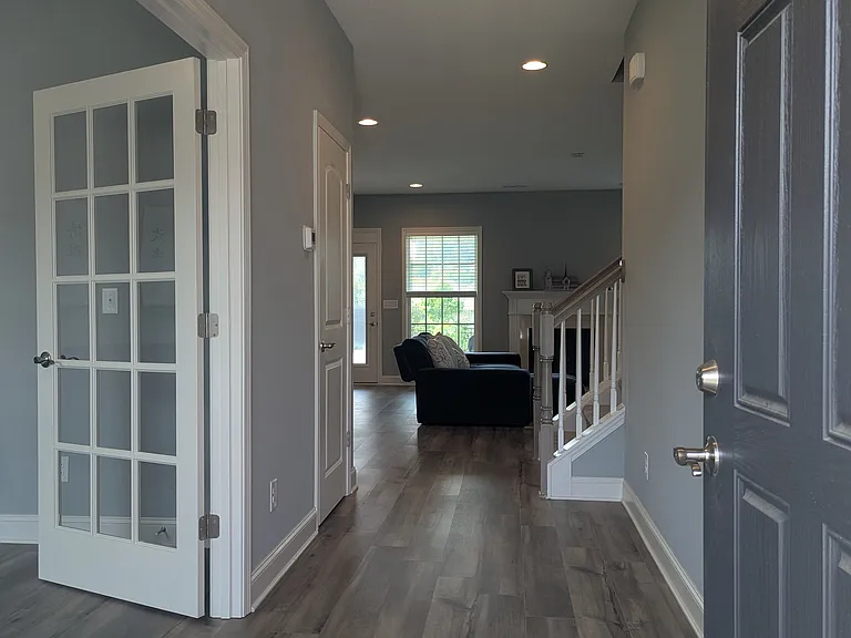 12111 Grand Forks Dr — Photo 3