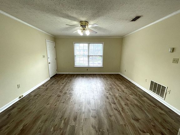 5th image of 107 Barrington Dr #606a3e7f7