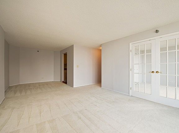 5th image of 195 N Harbor Dr APT 2809