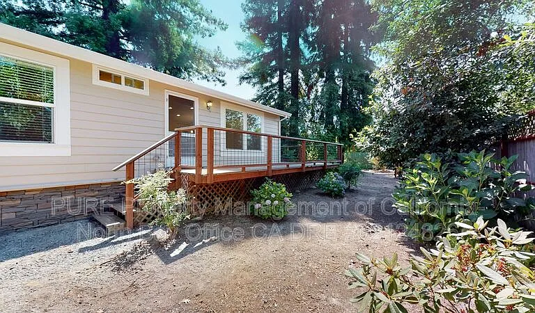 5389 Gravenstein Hwy N — Photo 3