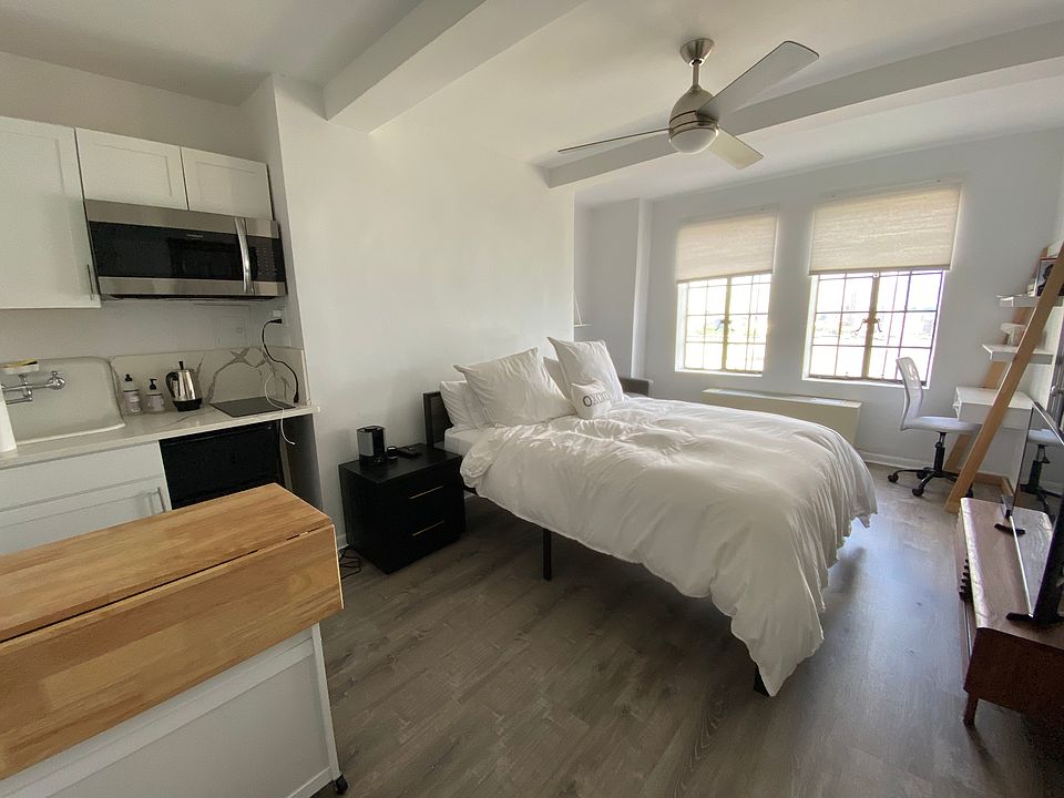 1st image of 5 Tudor City Pl APT 1226