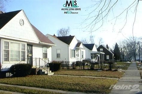 4th image of 20216 Norwood St