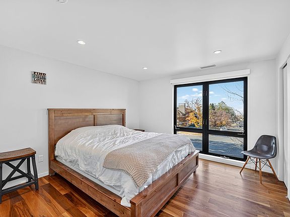 3rd image of 1510 E Kristianna Cir