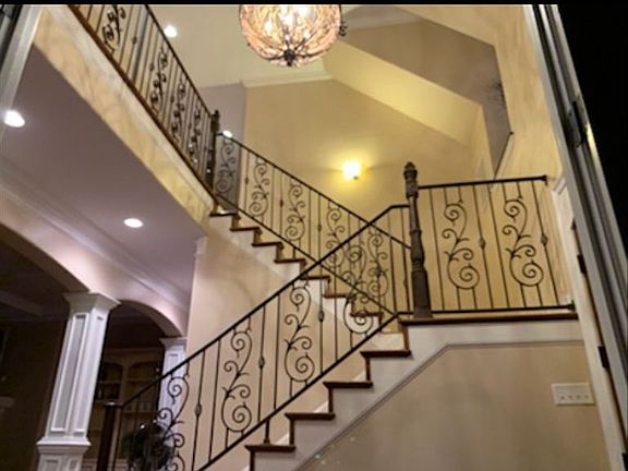 5th image of 6097 Pherin Woods Ct