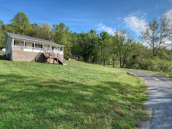 3rd image of 174 Carl Taylor Dr