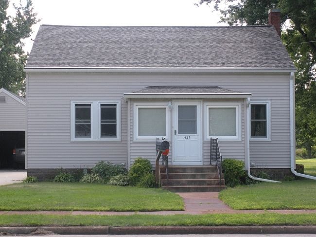 1st image of 427 Wood Ave