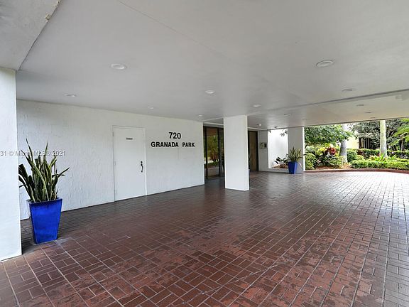 2nd image of 720 Coral Way APT 5D