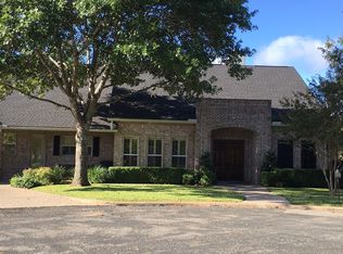 419 Candlelight Cir, Fredericksburg, TX 78624