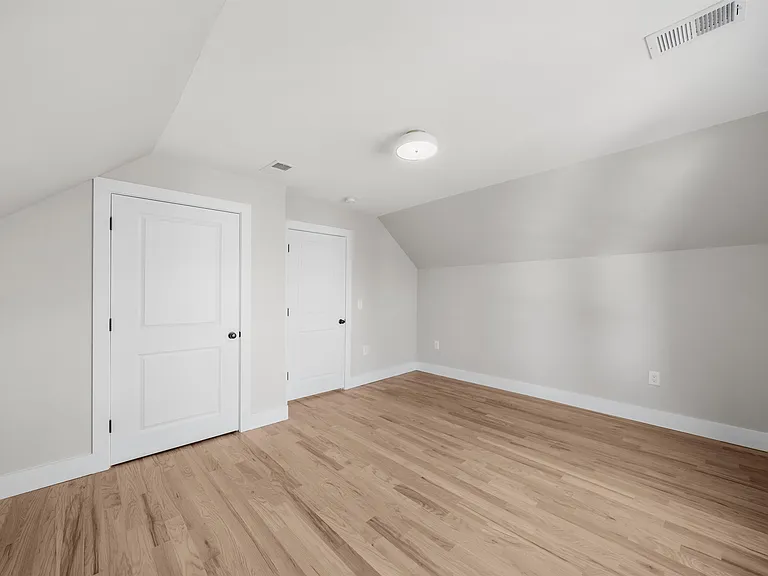 5 Pavonia Ct #2 — Photo 11