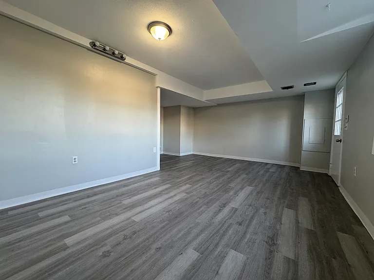 64 Savin Park #64 — Photo 2