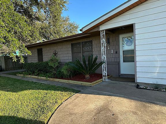 2nd image of 311 25th Ave N
