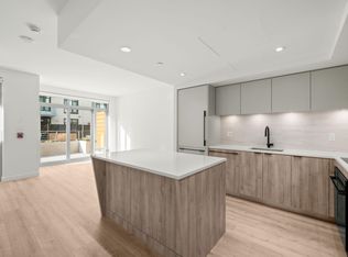 755 Harbourside Dr #117, North Vancouver, BC
