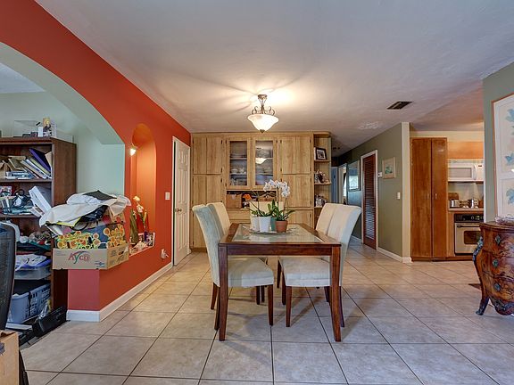 5th image of 2059 Pleasant Dr
