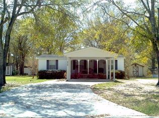 216 Live Oak Dr SW, Sunset Beach, NC 28468