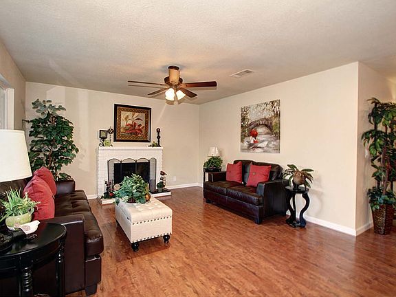 3rd image of 5647 Beauregard Way