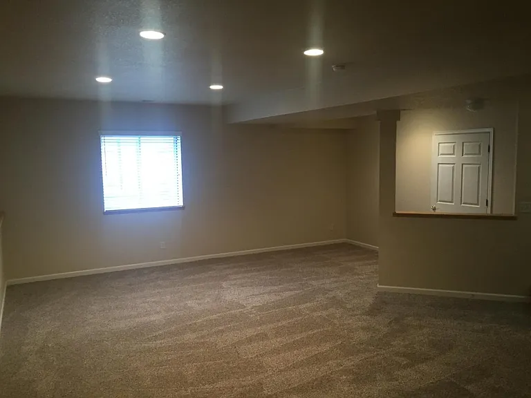 1922 Hillside Pl — Photo 10
