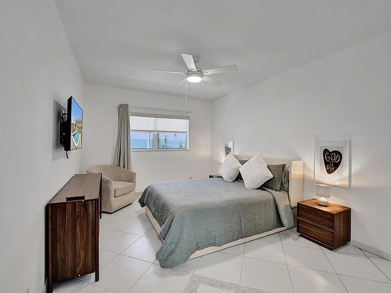 1450 N Riverside Dr #103 — Photo 38