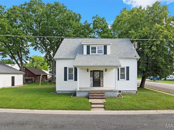 101 W Hendricks St, Albers, IL 62215
