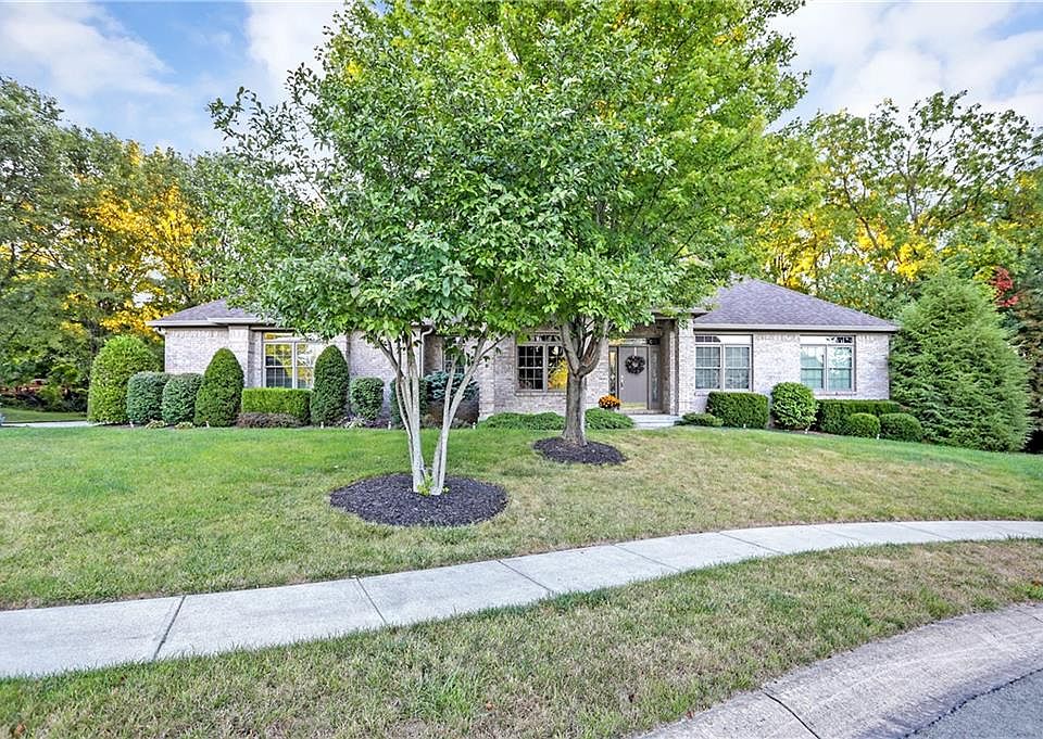 1st image of 17 Woodsedge Ct