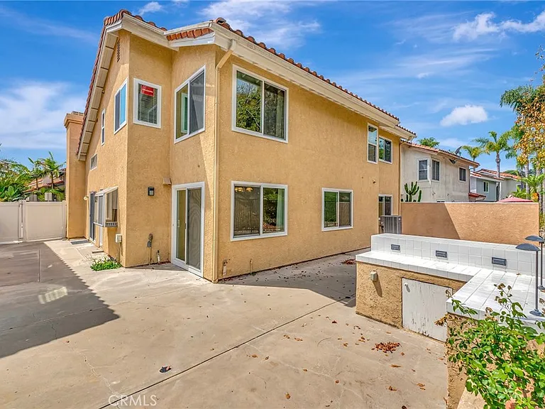 24811 Cutter — Photo 29
