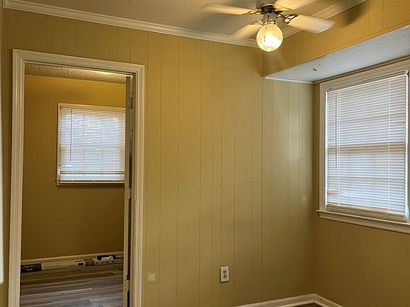 4th image of 816 Community Ave